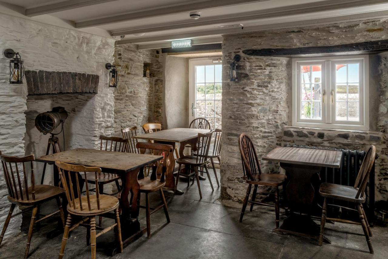 The Olde Malthouse Inn Tintagel Bagian luar foto